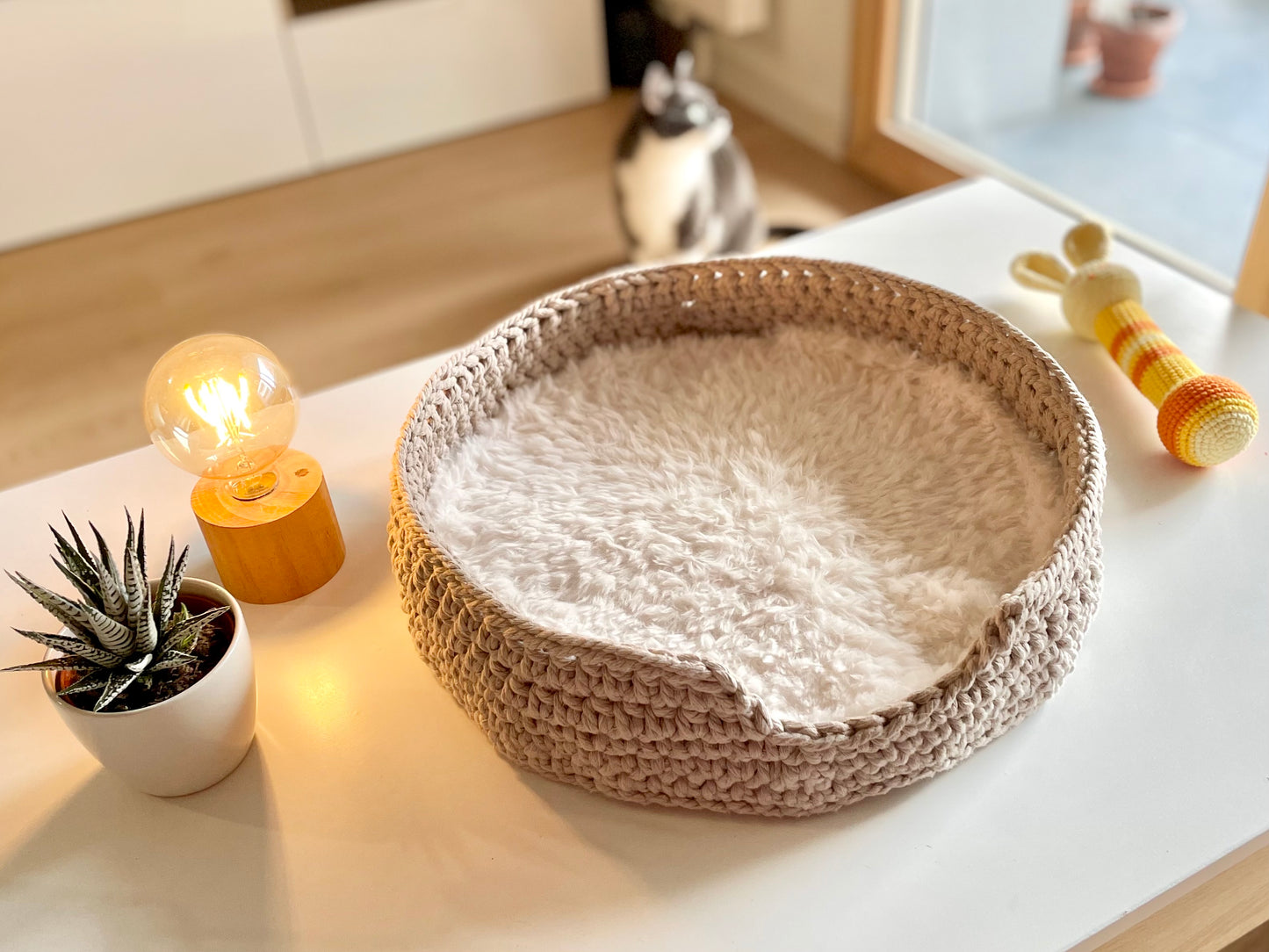 Panier pour chat en coton recyclé & coussin en fourrure Oeko-Tex 🐾
