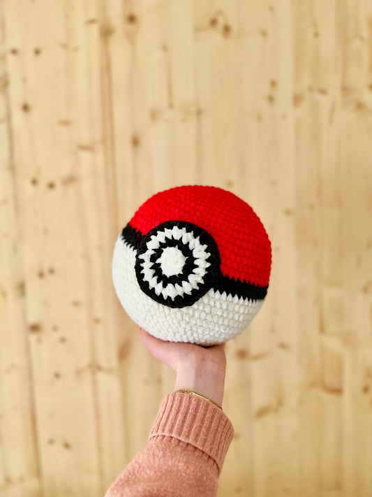 Giant Pokéball