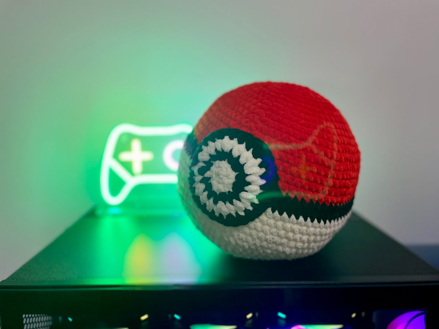 Giant Pokéball